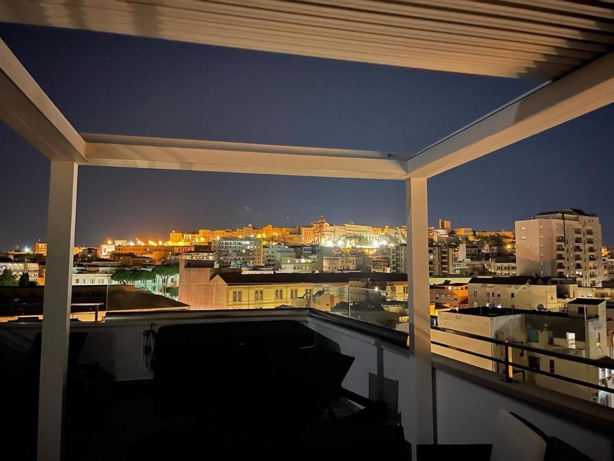 18 Dante Luxury Suites Cagliari Exteriör bild